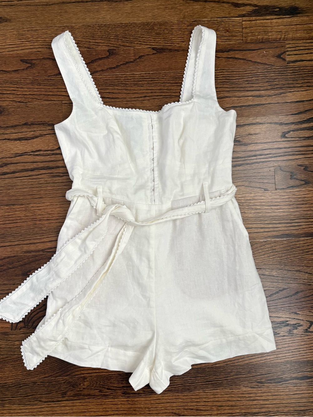 House of Harlow 1960 White Smocked Linen Romper Medium